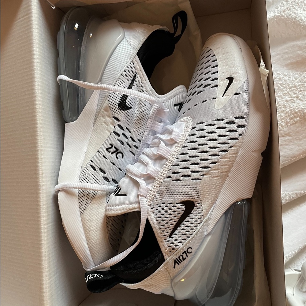 Size 8 Nike sneakers